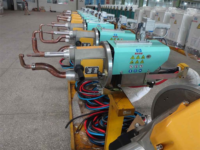 為黃海汽車提供的一體化焊槍